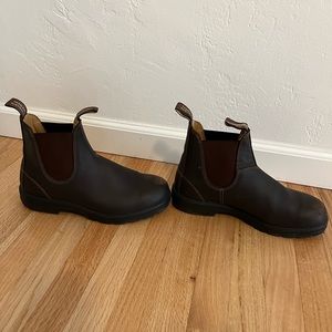 Blundstones